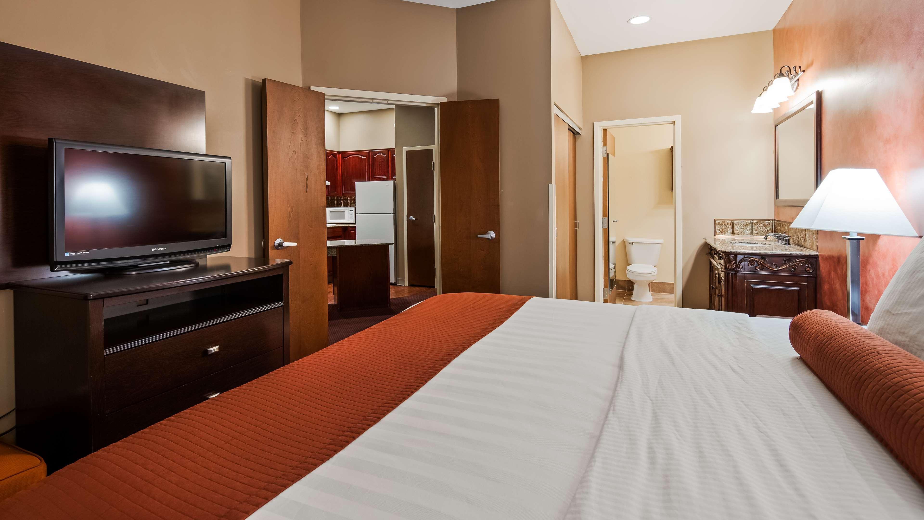 Best Western Plus Hannaford Inn & Suites Kenwood Εξωτερικό φωτογραφία