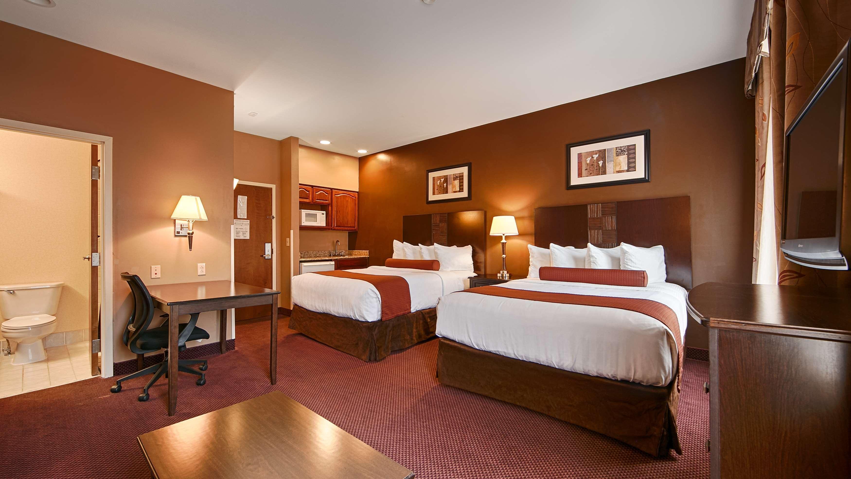 Best Western Plus Hannaford Inn & Suites Kenwood Εξωτερικό φωτογραφία
