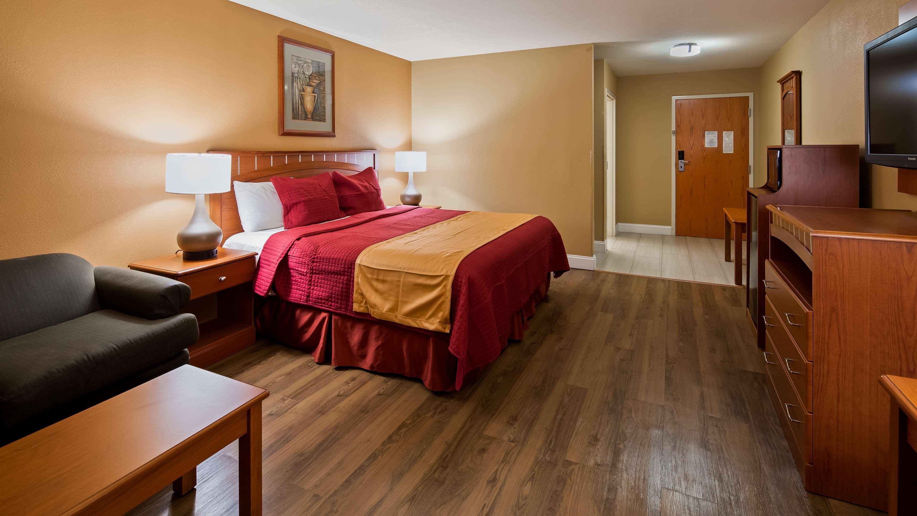 Best Western Plus Hannaford Inn & Suites Kenwood Εξωτερικό φωτογραφία