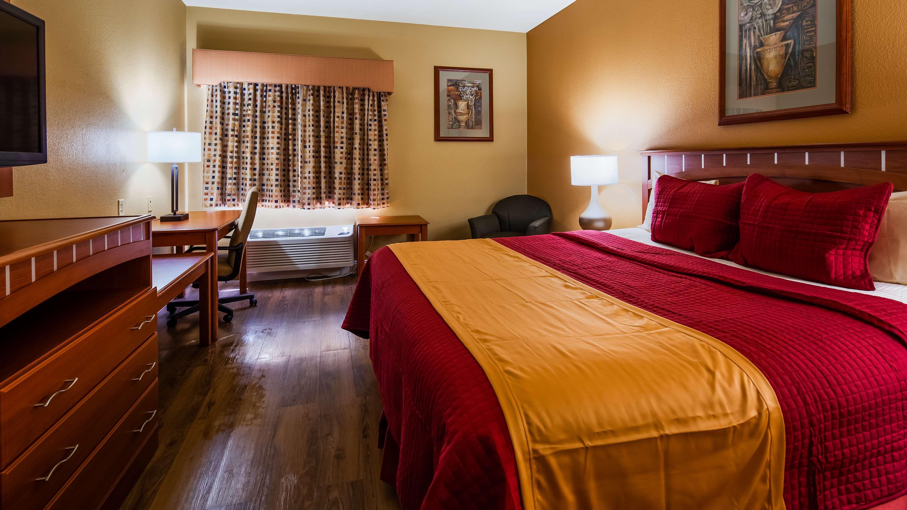 Best Western Plus Hannaford Inn & Suites Kenwood Εξωτερικό φωτογραφία