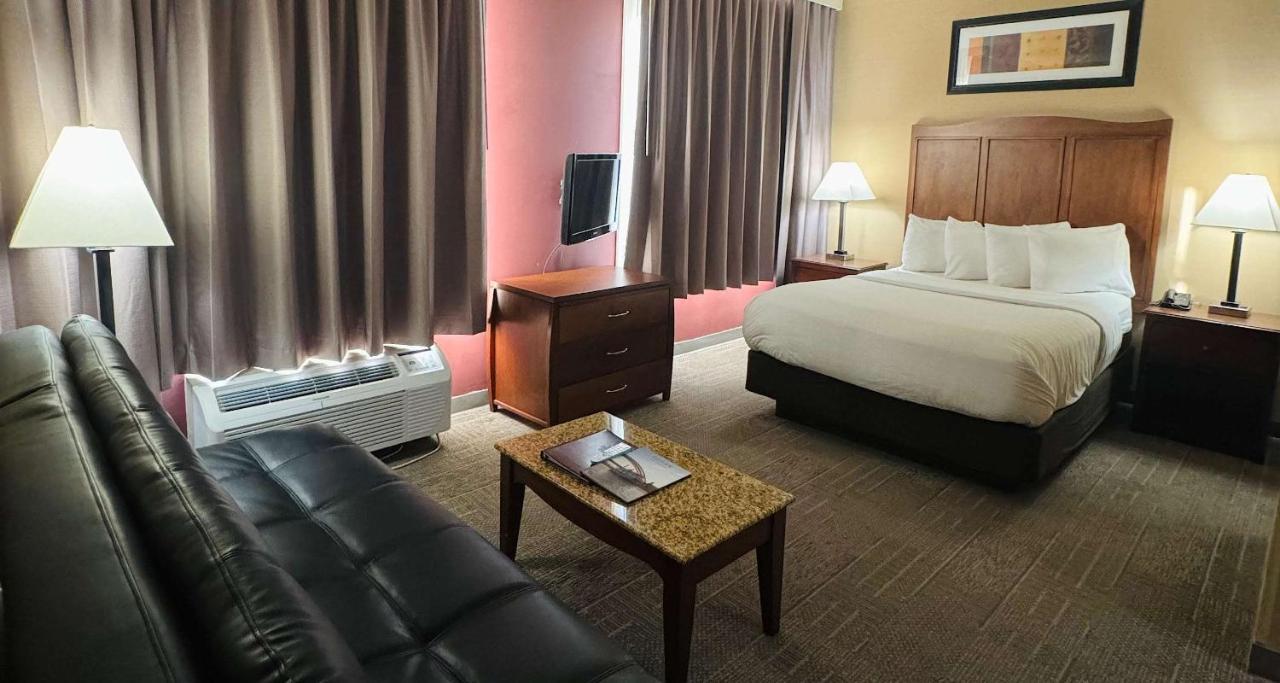 Best Western Plus Hannaford Inn & Suites Kenwood Εξωτερικό φωτογραφία